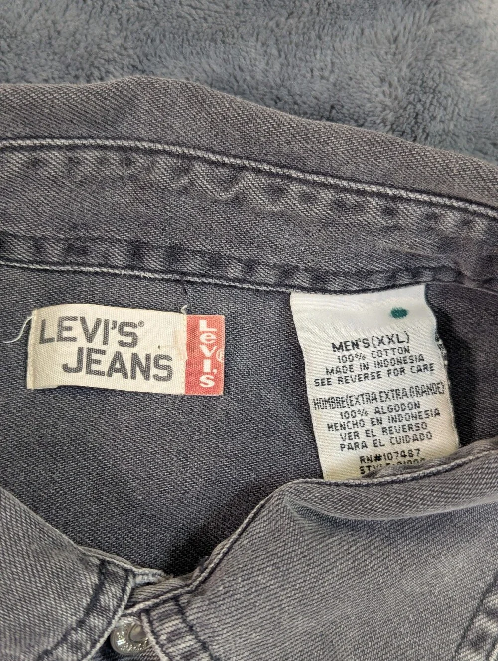 Vintage Levis Shirt Mens XXL Gray Denim Long Sleeve Button Down Heavy Y2K Metal